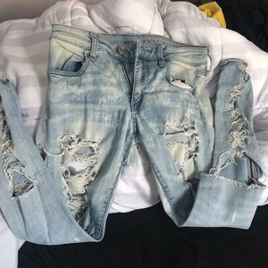 American Eagle Acid Wash Super Distressed Jean